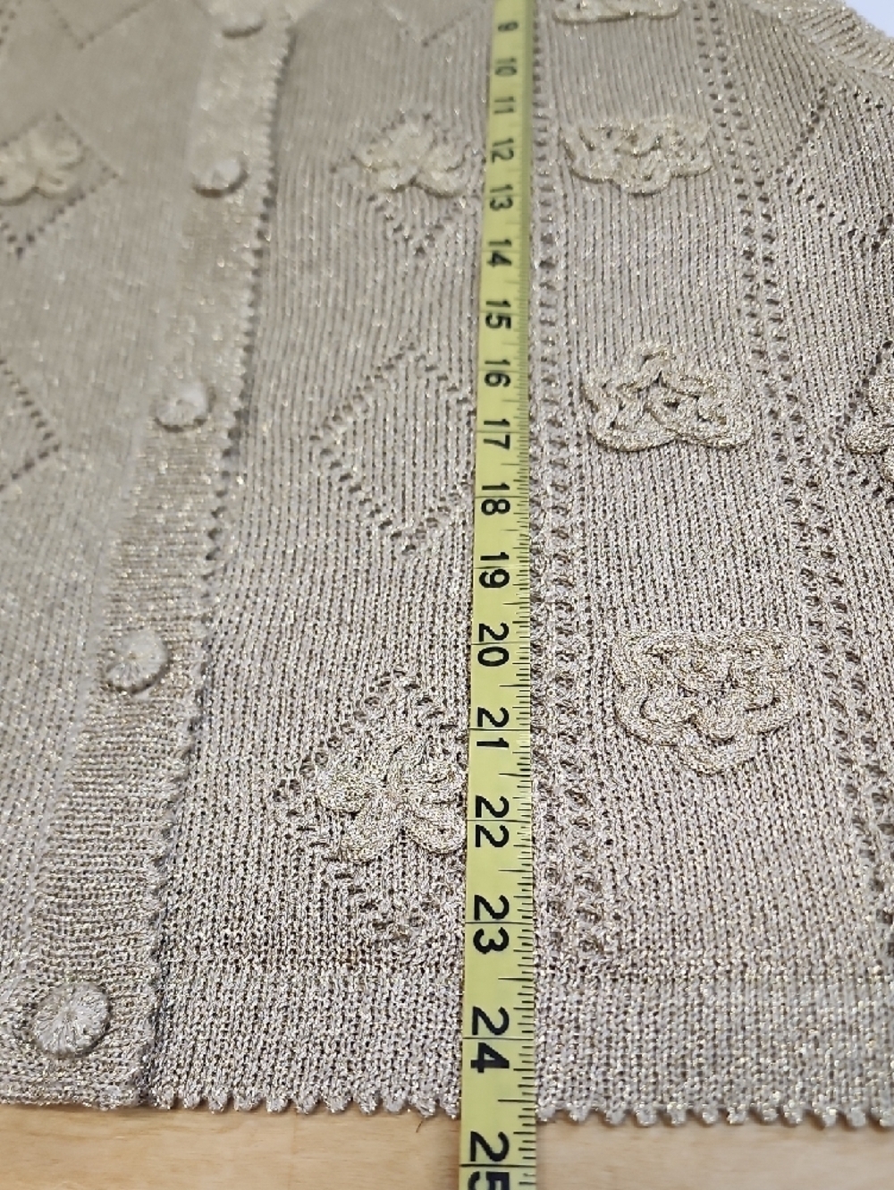 Cricket Lane Beige Knit Button Front Sweater Vest Size Medium - Picture 10 of 11